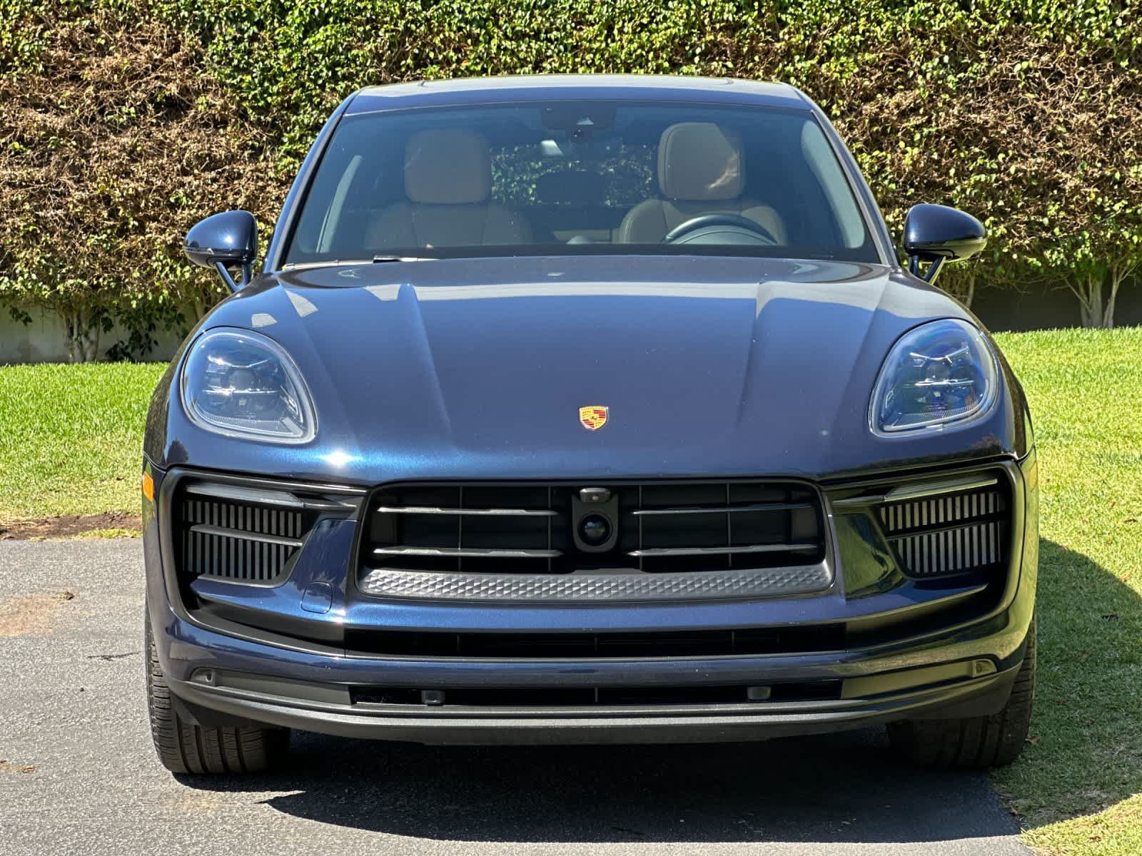 Certified 2023 Porsche Macan S AWD/4WD image 11