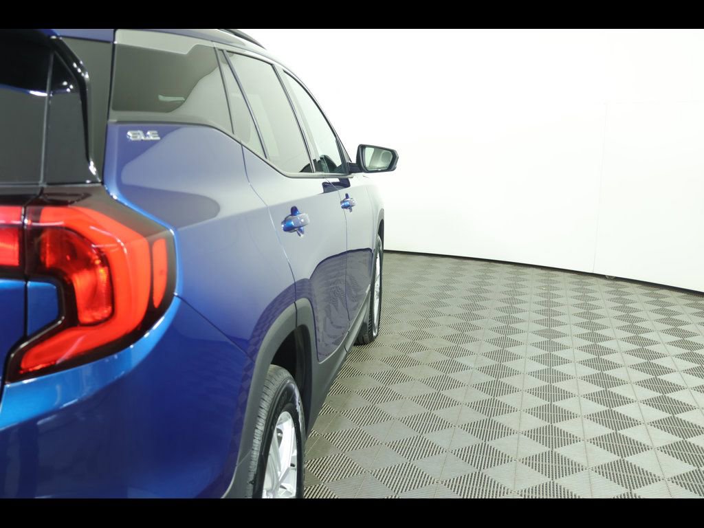 Used 2019 GMC Terrain SLE w/ Driver Convenience Package image 14