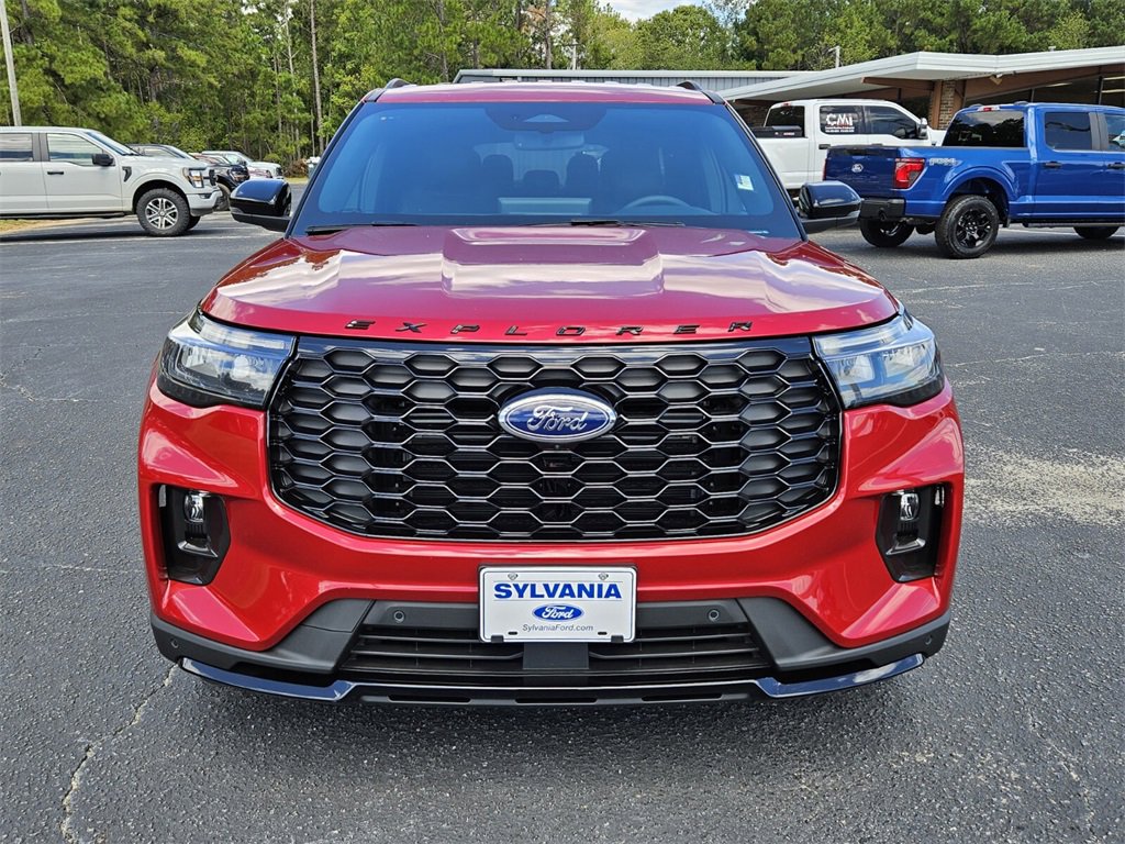 New 2025 Ford Explorer ST-Line image 2