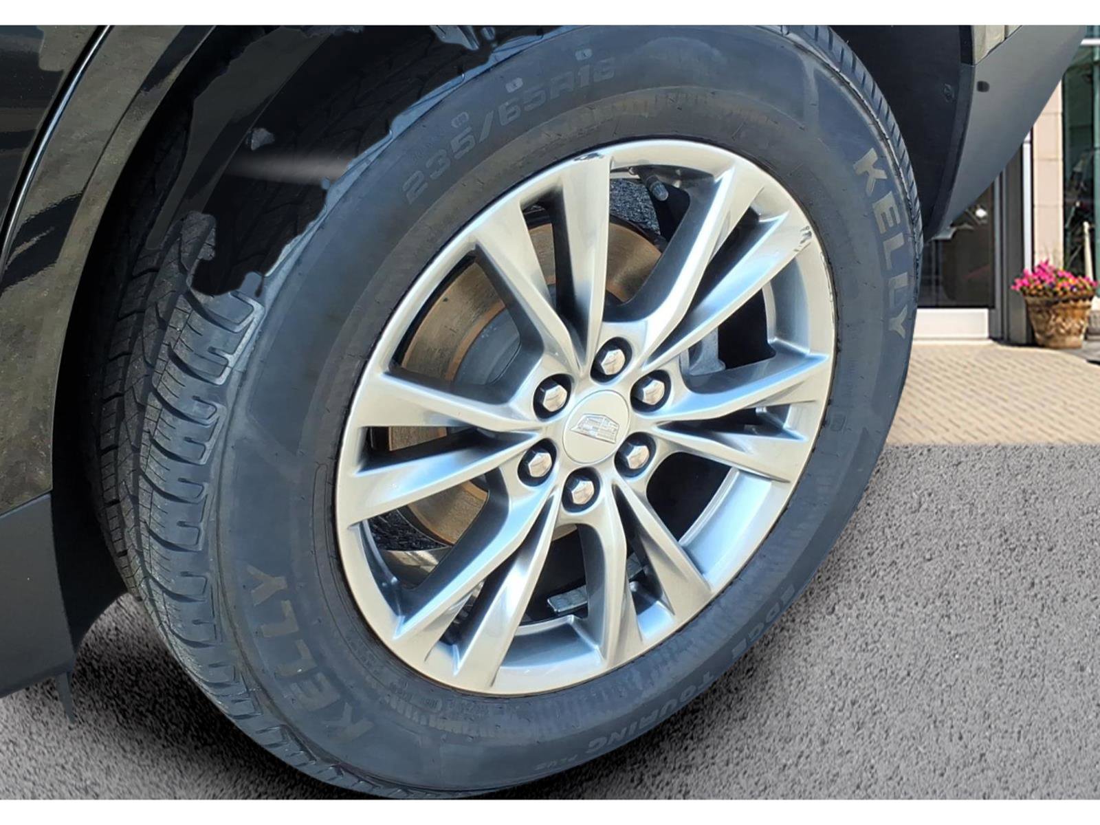 Certified 2022 Cadillac XT5 Premium Luxury AWD/4WD image 9