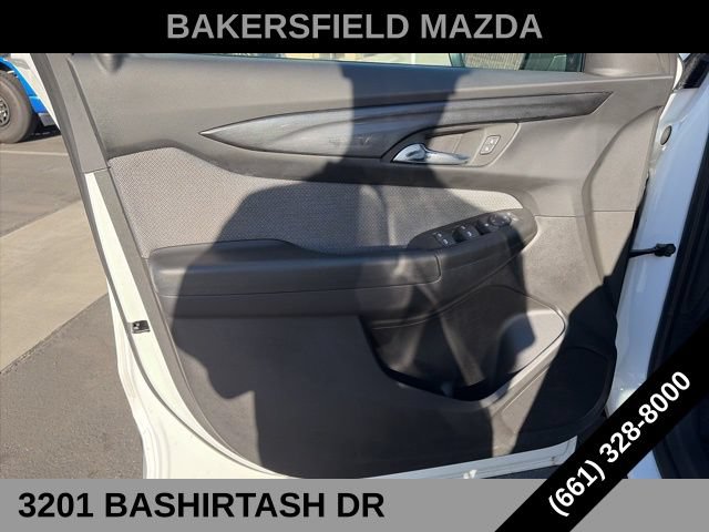 Used 2025 Chevrolet TrailBlazer LS w/ LS Convenience Package FWD image 17