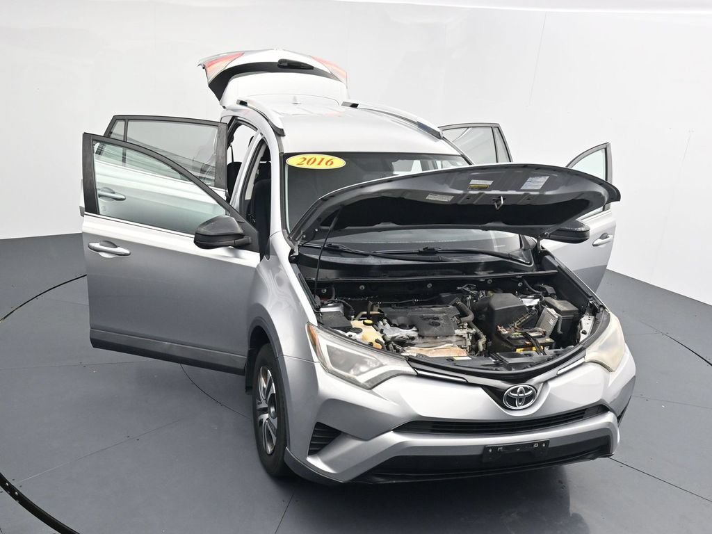 Used 2016 Toyota RAV4 LE AWD/4WD image 40