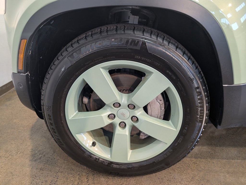 Used 2023 Land Rover Defender 110 75th Limited Edition image 10