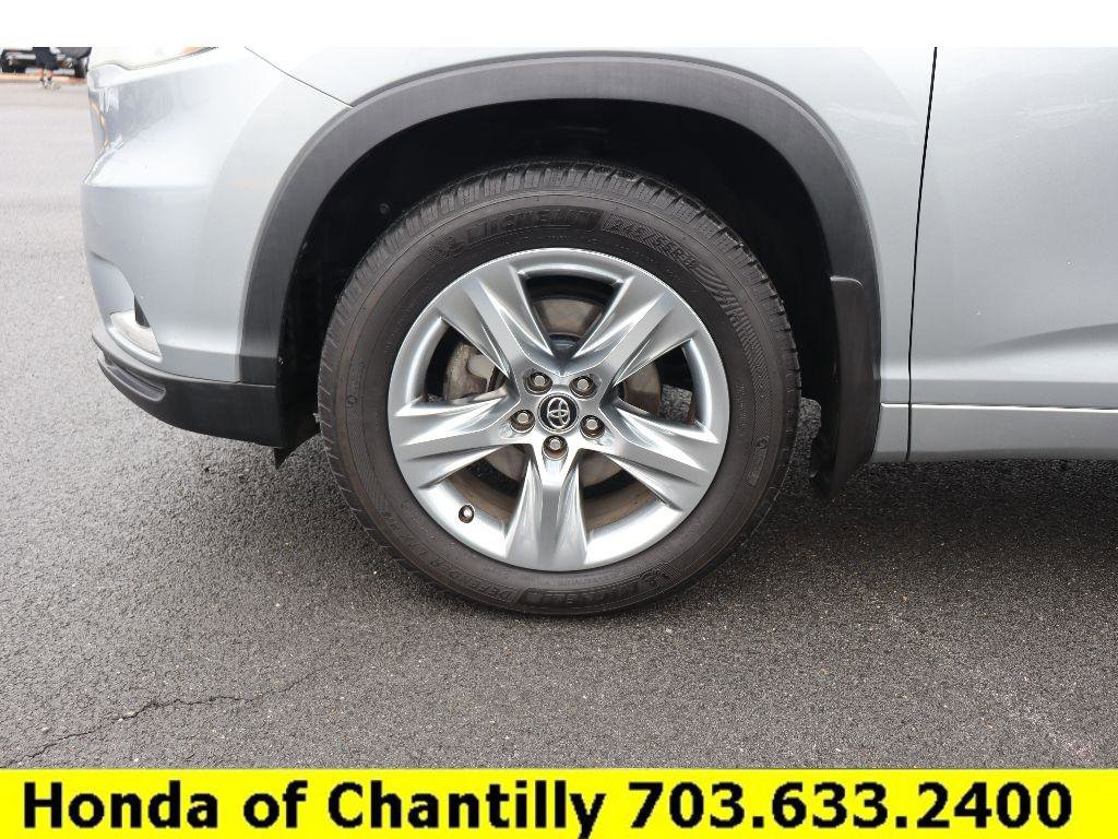 Used 2016 Toyota Highlander Limited image 34