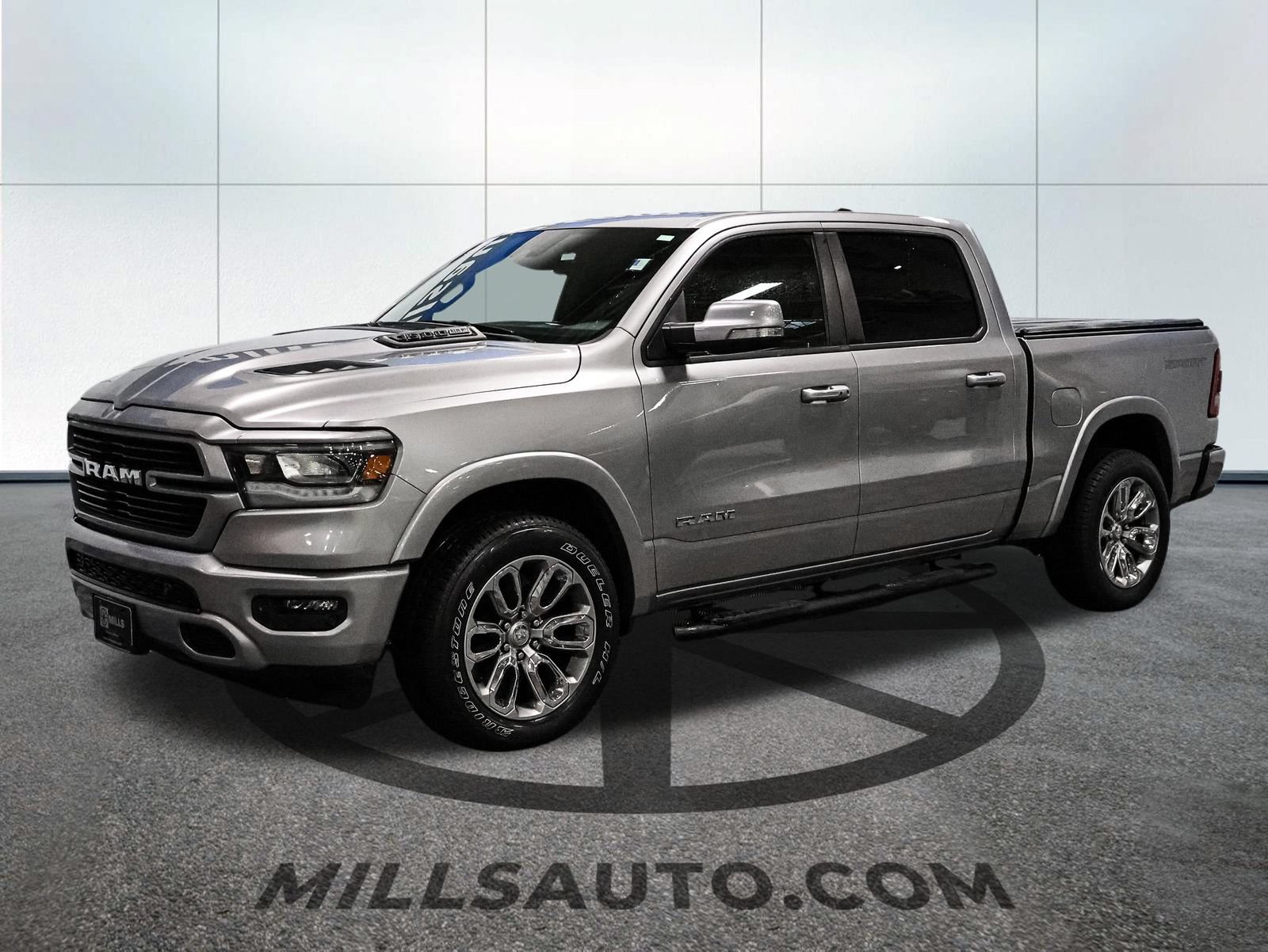 Used 2021 RAM 1500 Laramie w/ Sport Appearance Package AWD/4WD image 2