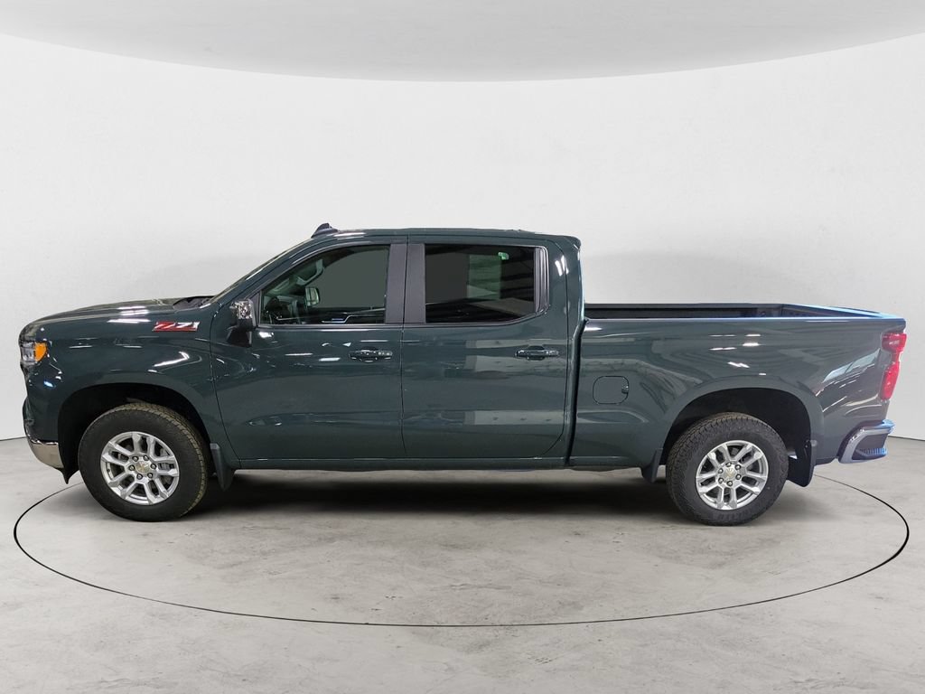Used 2025 Chevrolet Silverado 1500 LT AWD/4WD image 2