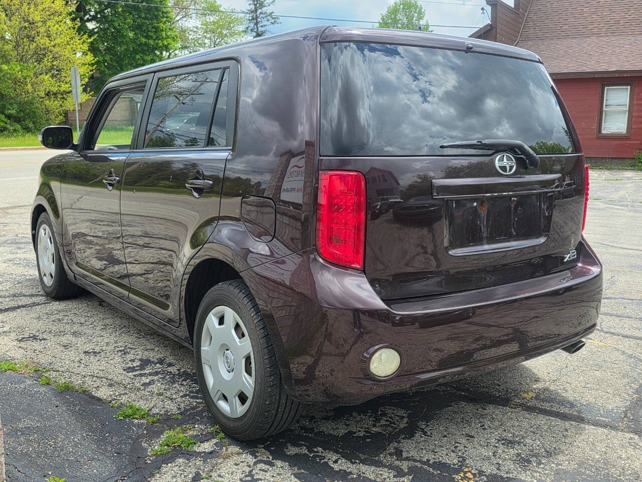 Used 2008 Scion xB FWD image 4