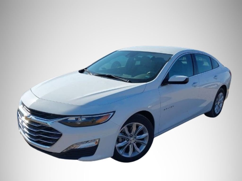 Used 2025 Chevrolet Malibu LT image 2