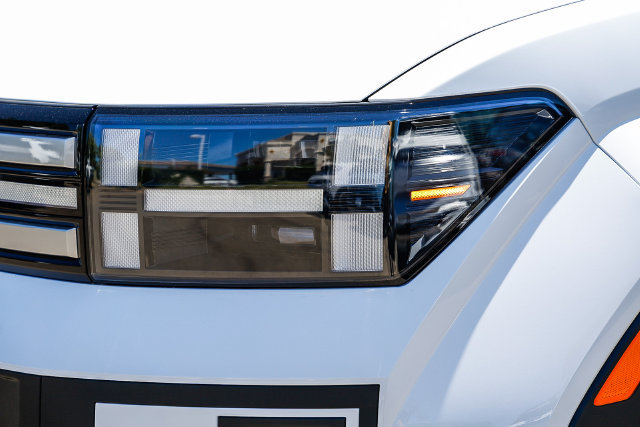 New 2026 Hyundai Santa Fe SE FWD image 8