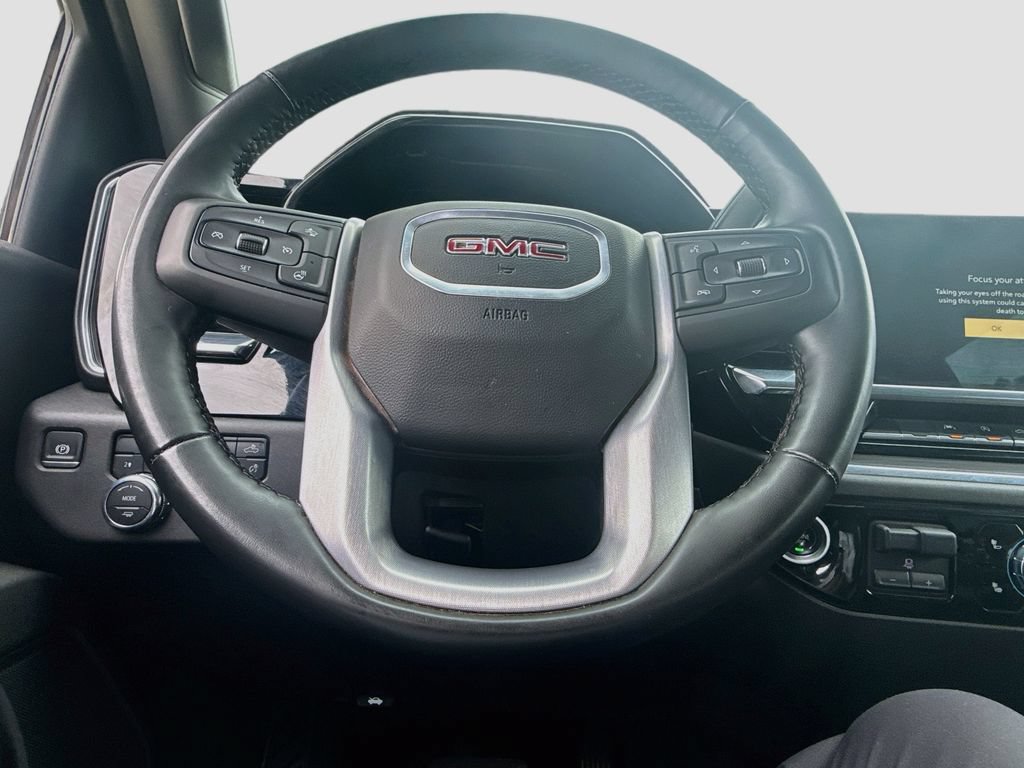 Used 2025 GMC Sierra 1500 SLT AWD/4WD image 12