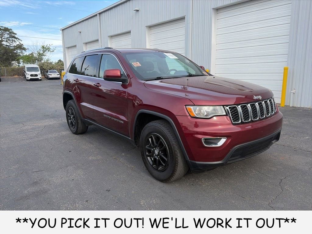Used 2019 Jeep Grand Cherokee Laredo image 1