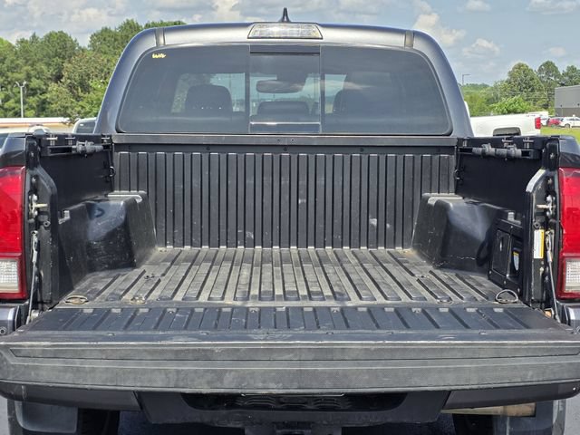 Used 2019 Toyota Tacoma TRD Sport AWD/4WD image 28