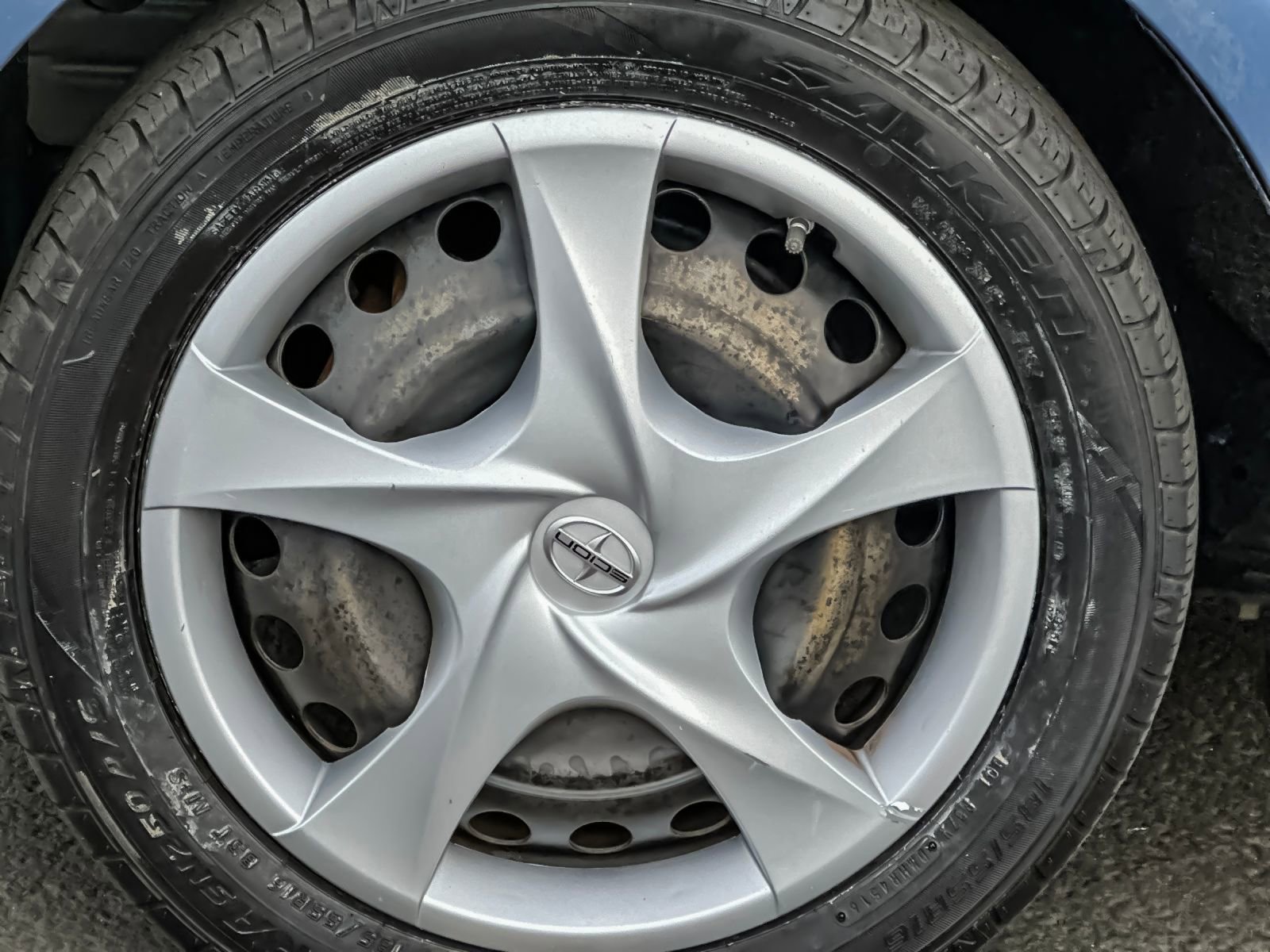 Used 2013 Scion iQ image 24