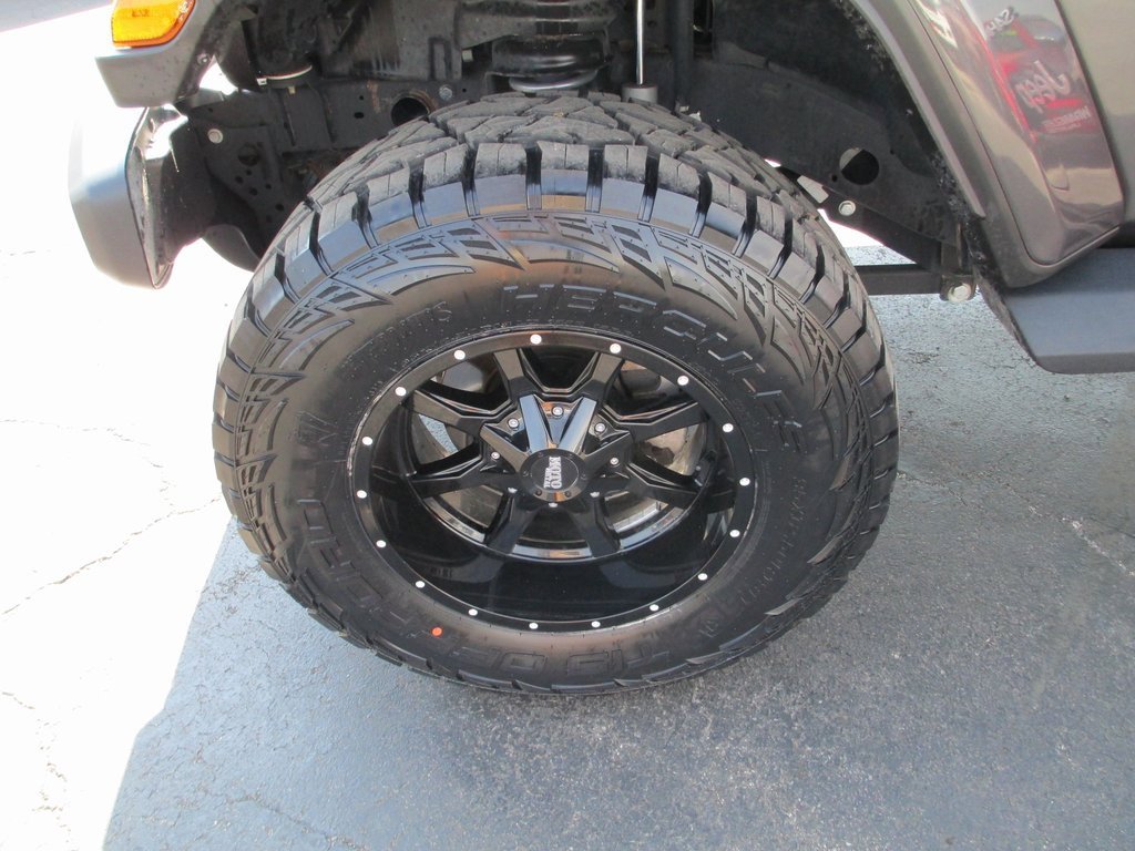 Used 2021 Jeep Wrangler Unlimited Sahara w/ Uconnect 4C Nav & Sound Group image 10