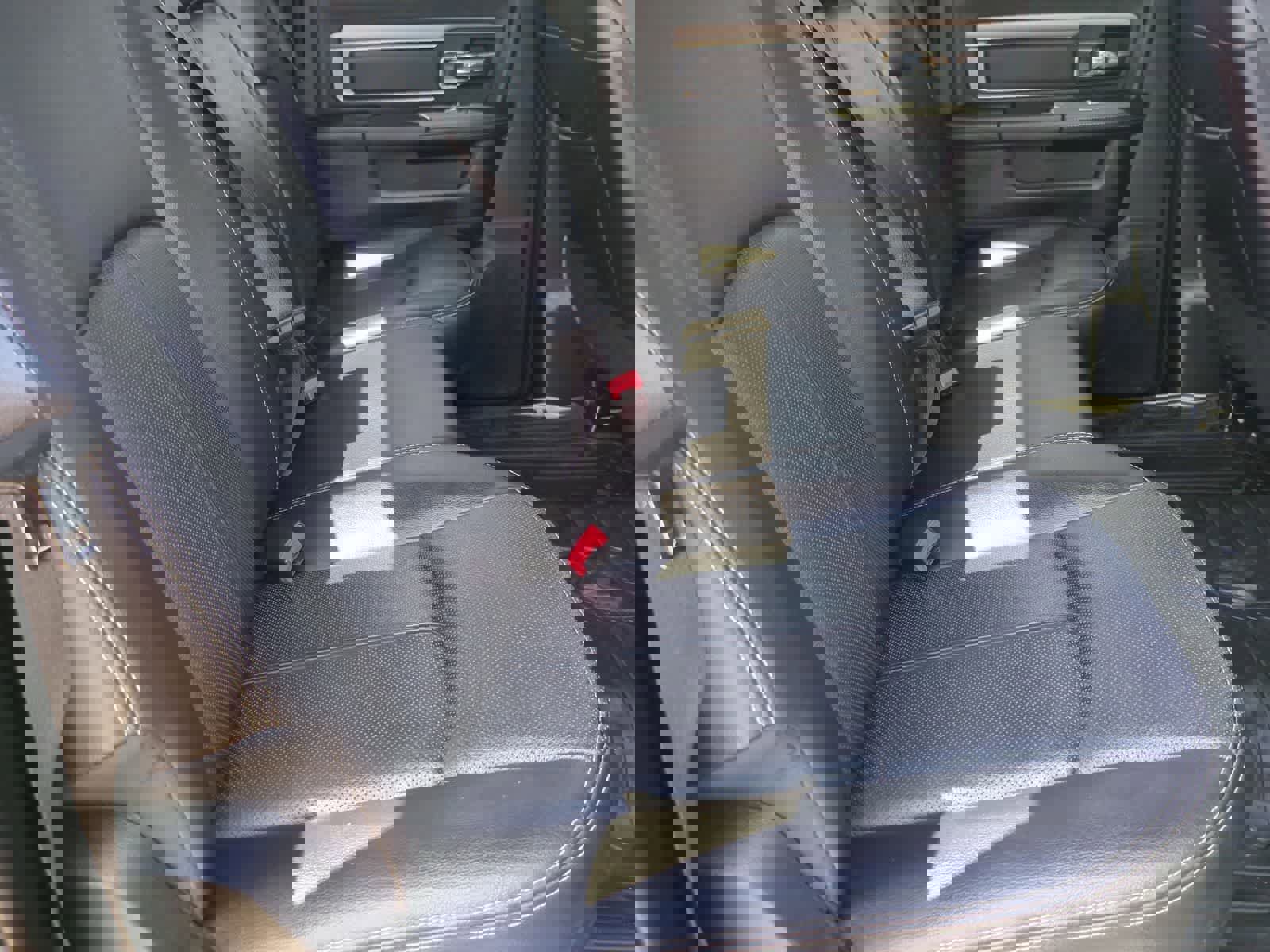 Used 2018 RAM 2500 Laramie w/ Sport Appearance Group AWD/4WD image 20