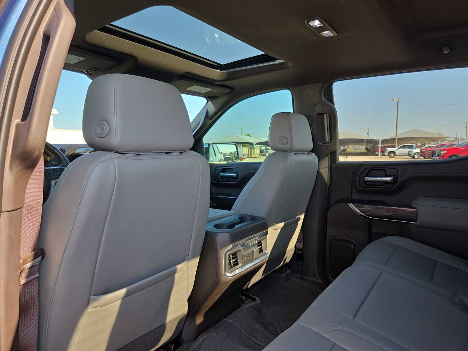 Used 2021 Chevrolet Silverado 1500 LTZ w/ LTZ Premium Texas Edition AWD/4WD image 16