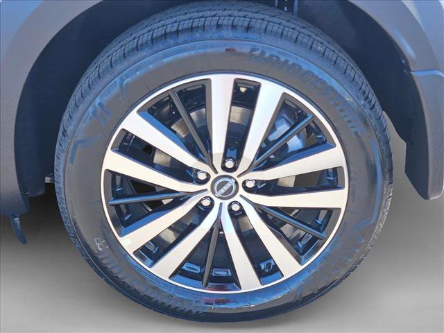 New 2025 Nissan Pathfinder Platinum image 10