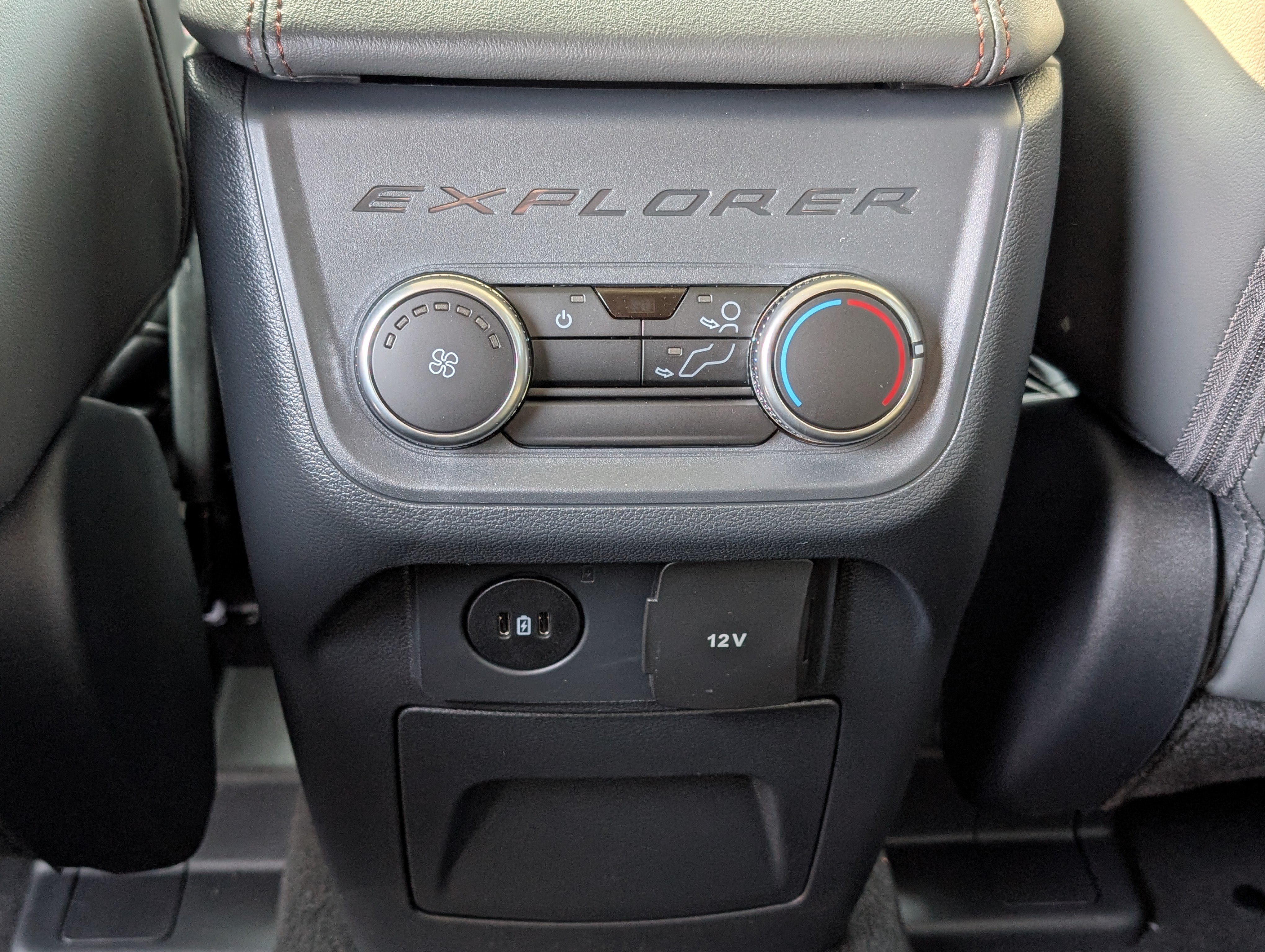 New 2026 Ford Explorer Active w/ Active Comfort Package AWD/4WD image 13