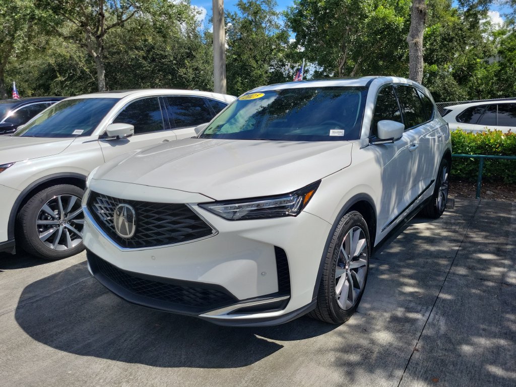 Certified 2025 Acura MDX w/ Technology Package FWD image 3