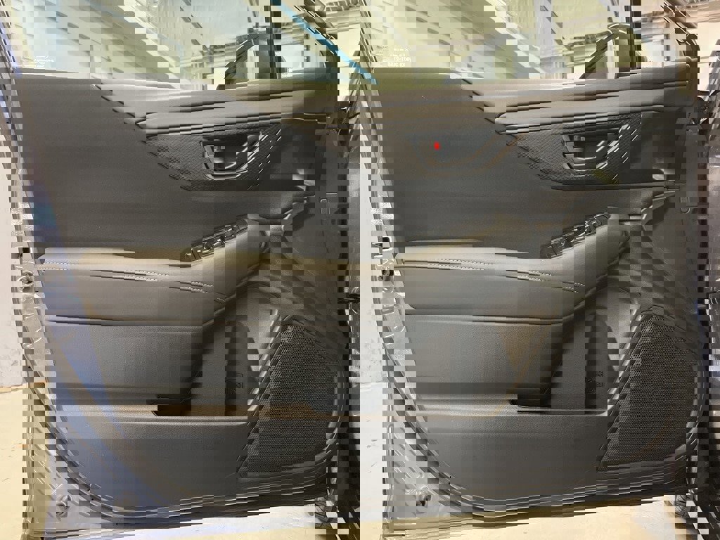 Certified 2025 Subaru Legacy image 9