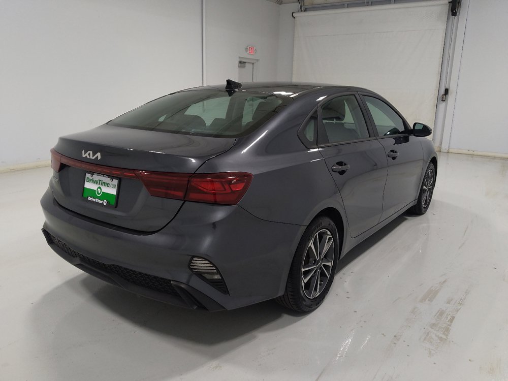 Used 2023 Kia Forte LXS w/ LXS Technology Package FWD image 9