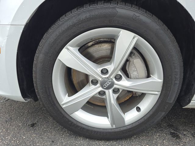 Used 2019 Audi A4 2.0T Premium AWD/4WD image 28