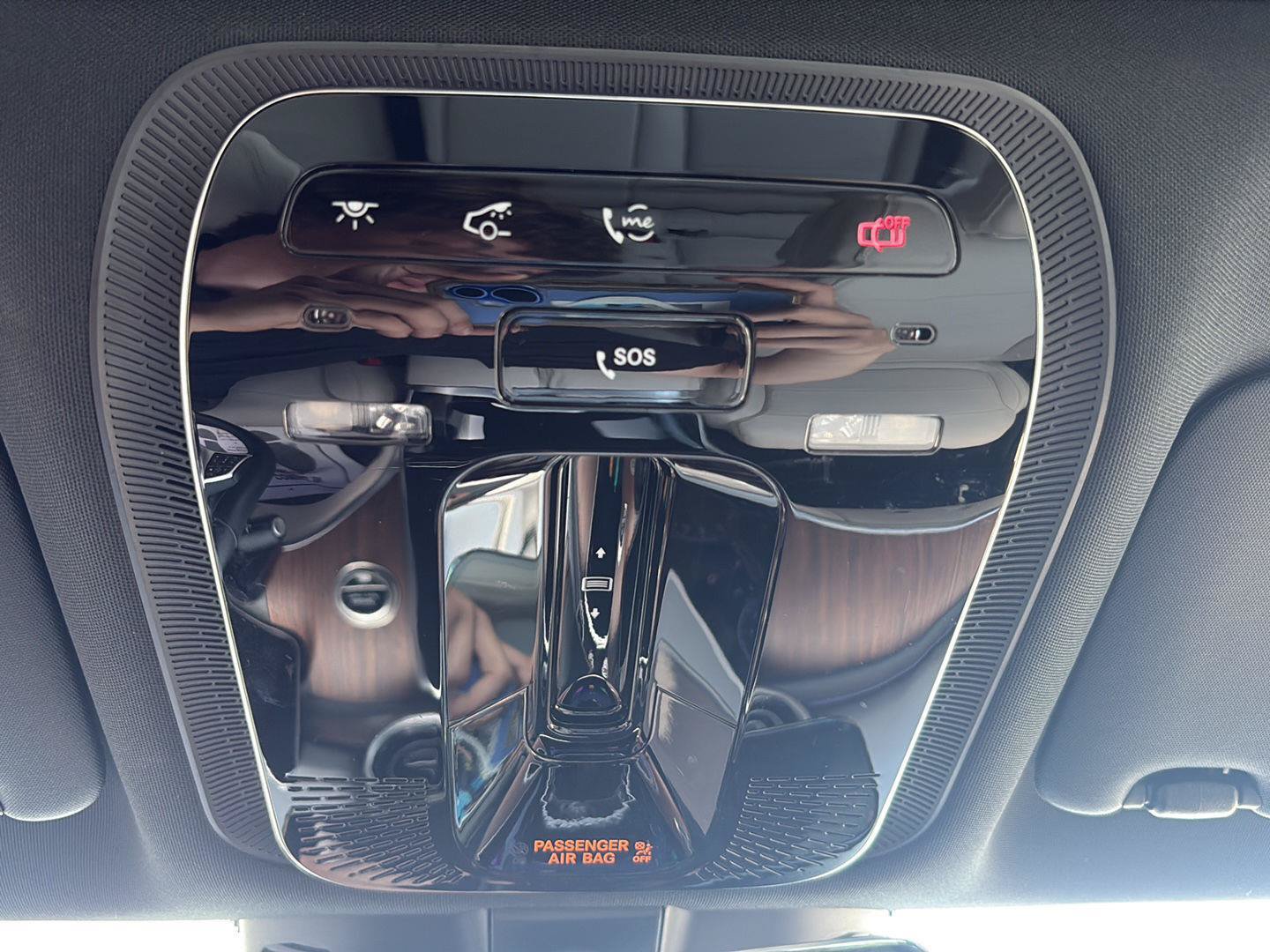 Used 2025 Mercedes-Benz C 300 4MATIC Sedan image 18