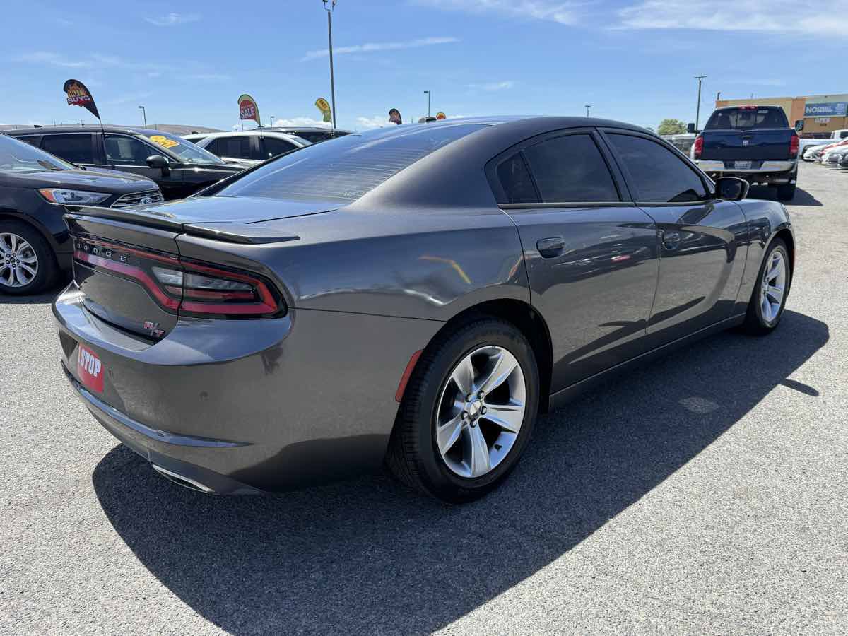 Used 2015 Dodge Charger SE w/ Sport Appearance Group RWD image 6