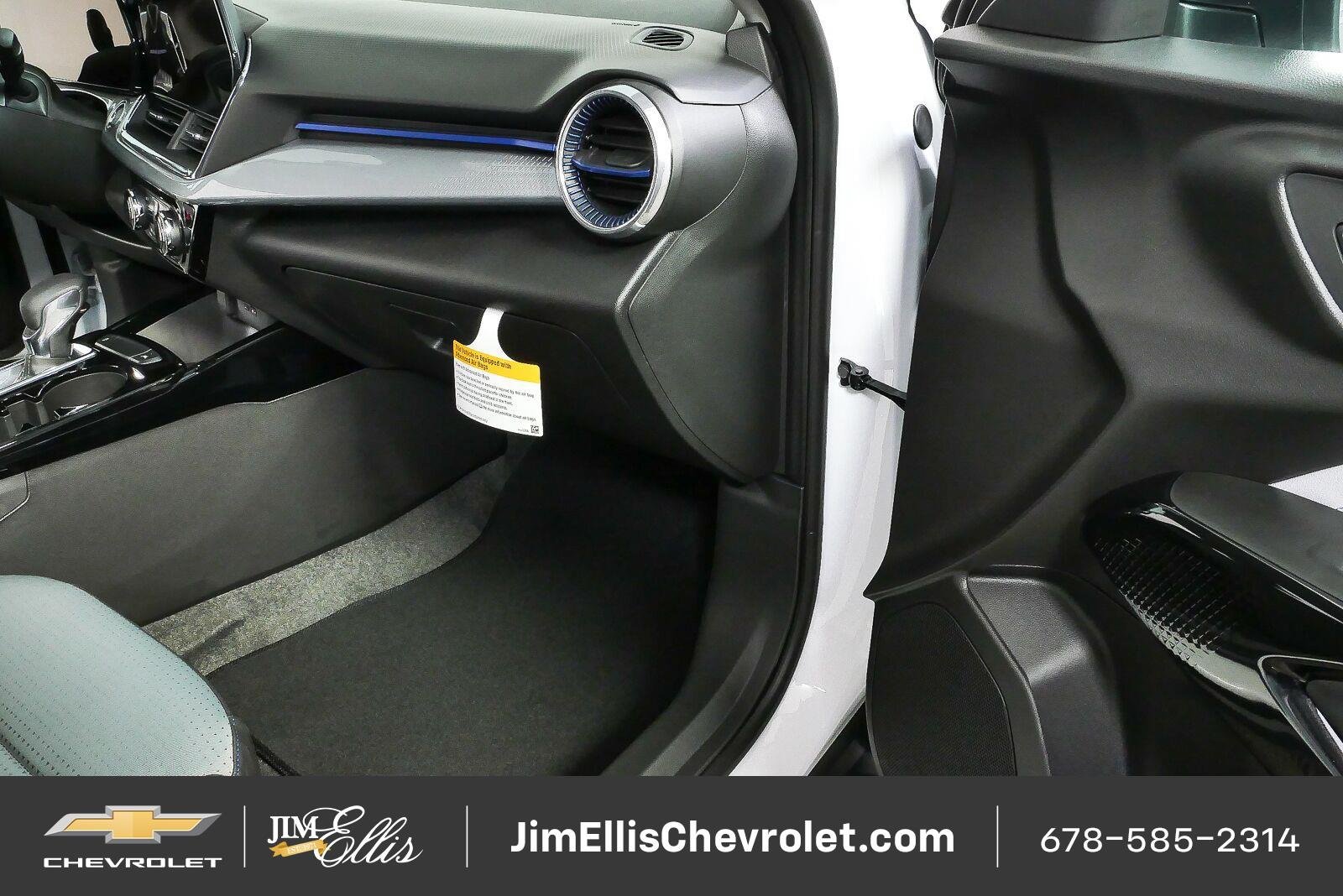 New 2026 Chevrolet Trax LT w/ Driver Confidence Package FWD image 23