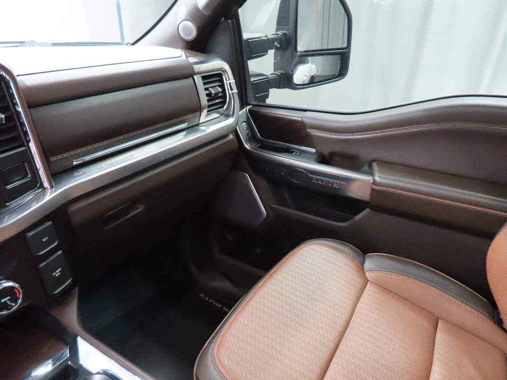 Used 2024 Ford F350 King Ranch image 28