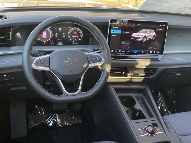 New 2026 Volkswagen Tiguan SE FWD image 5