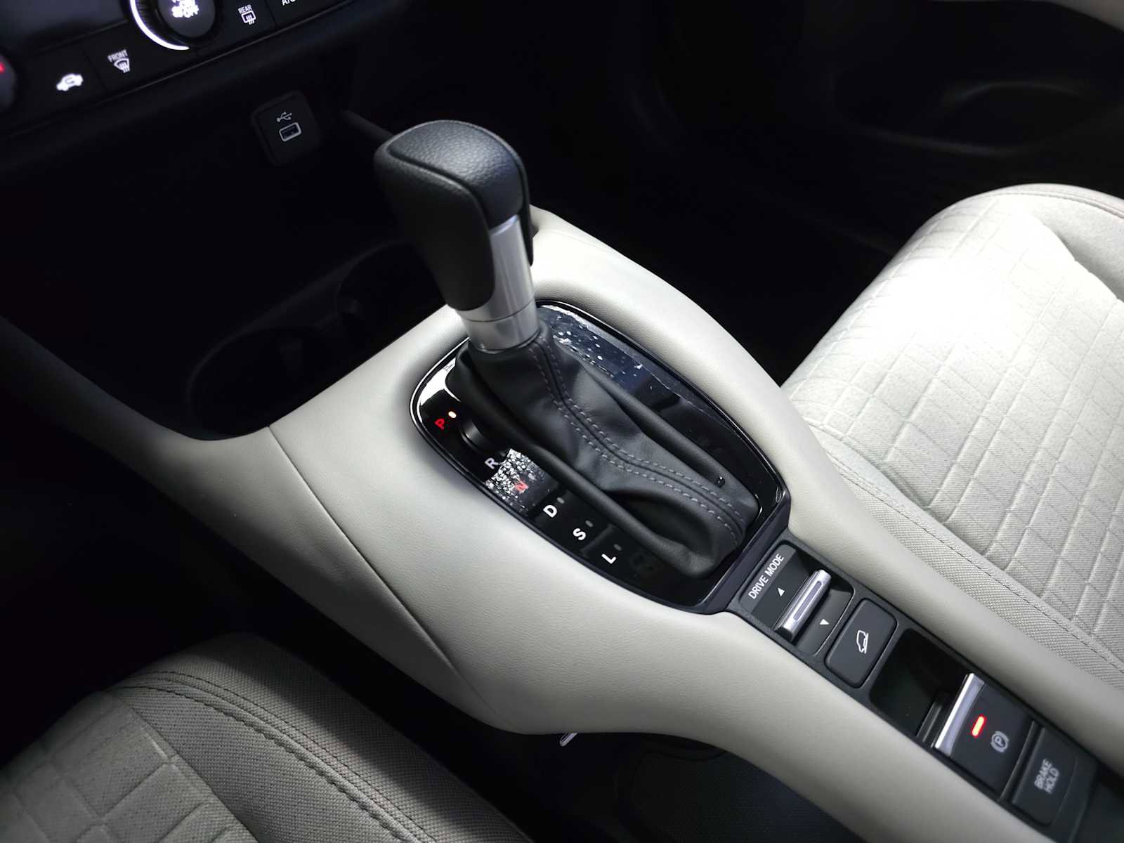 New 2025 Honda HR-V LX image 30