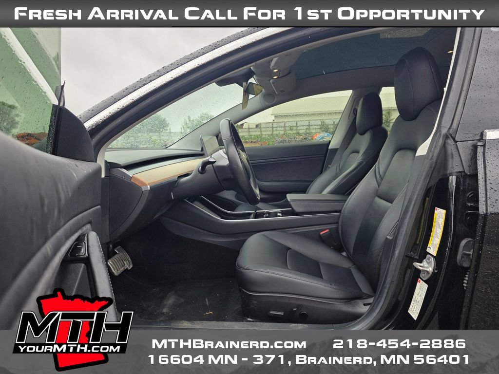 Used 2018 Tesla Model 3 Mid Range RWD image 9