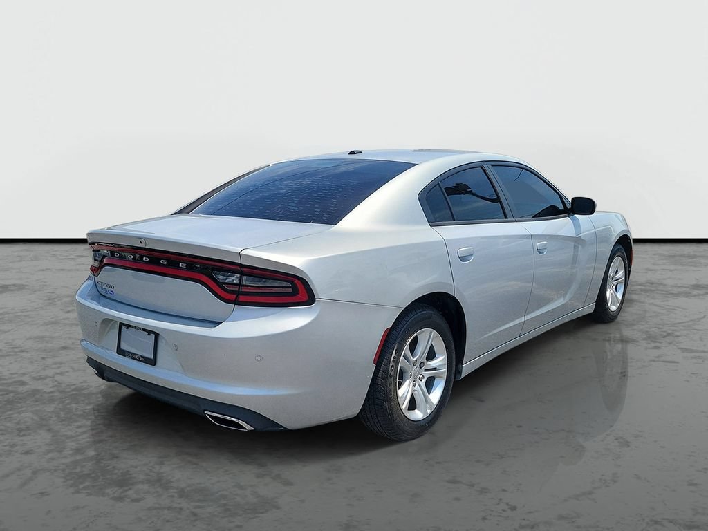 Used 2020 Dodge Charger SXT RWD image 2