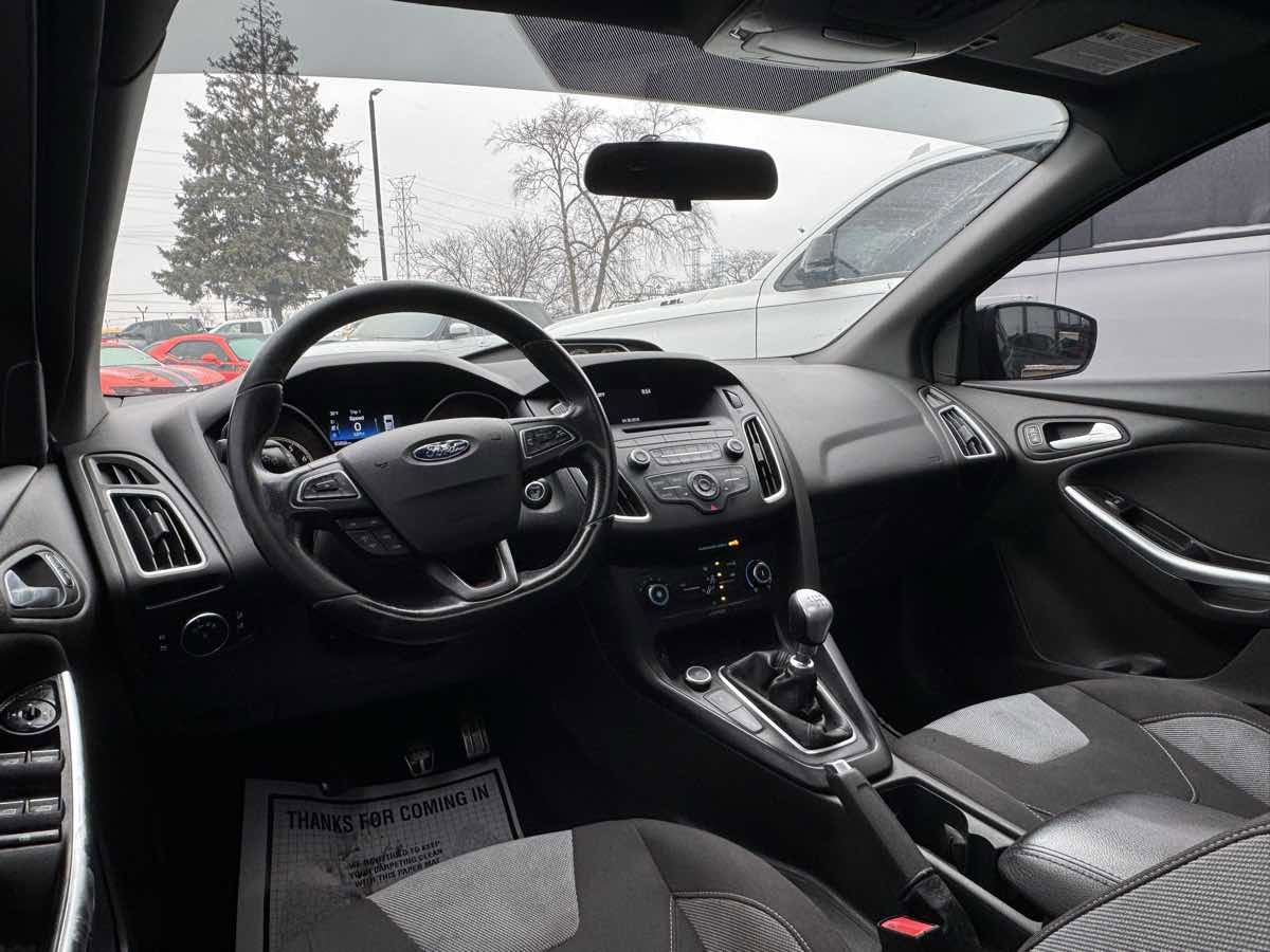 Used 2016 Ford Focus ST image 17