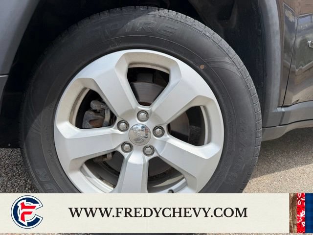 Used 2019 Jeep Compass Latitude w/ Cold Weather Group AWD/4WD image 32