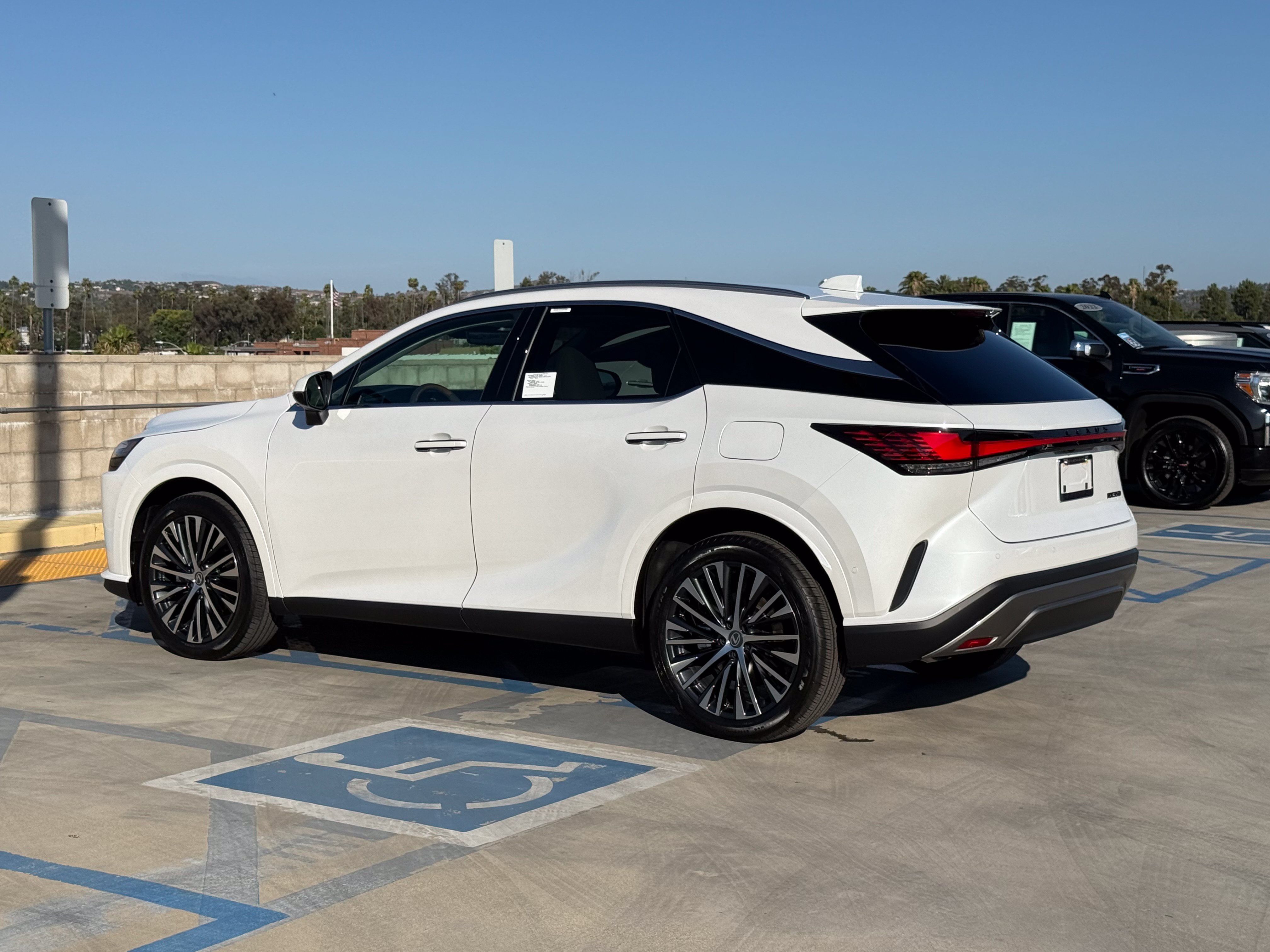 New 2026 Lexus RX 350 FWD image 9