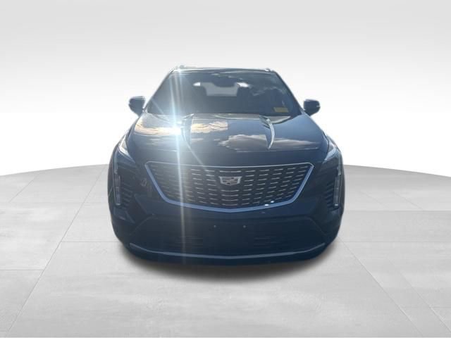 Used 2023 Cadillac XT4 Premium Luxury w/ Cold Weather Package image 9
