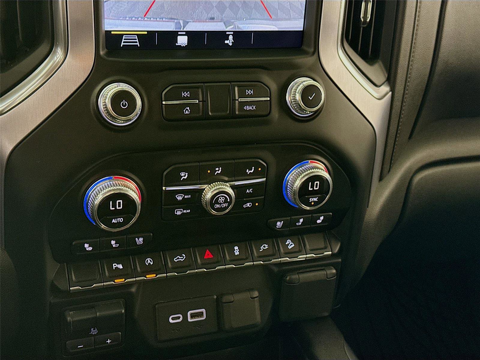 Used 2019 GMC Sierra 1500 SLT w/ SLT Premium Package AWD/4WD image 9
