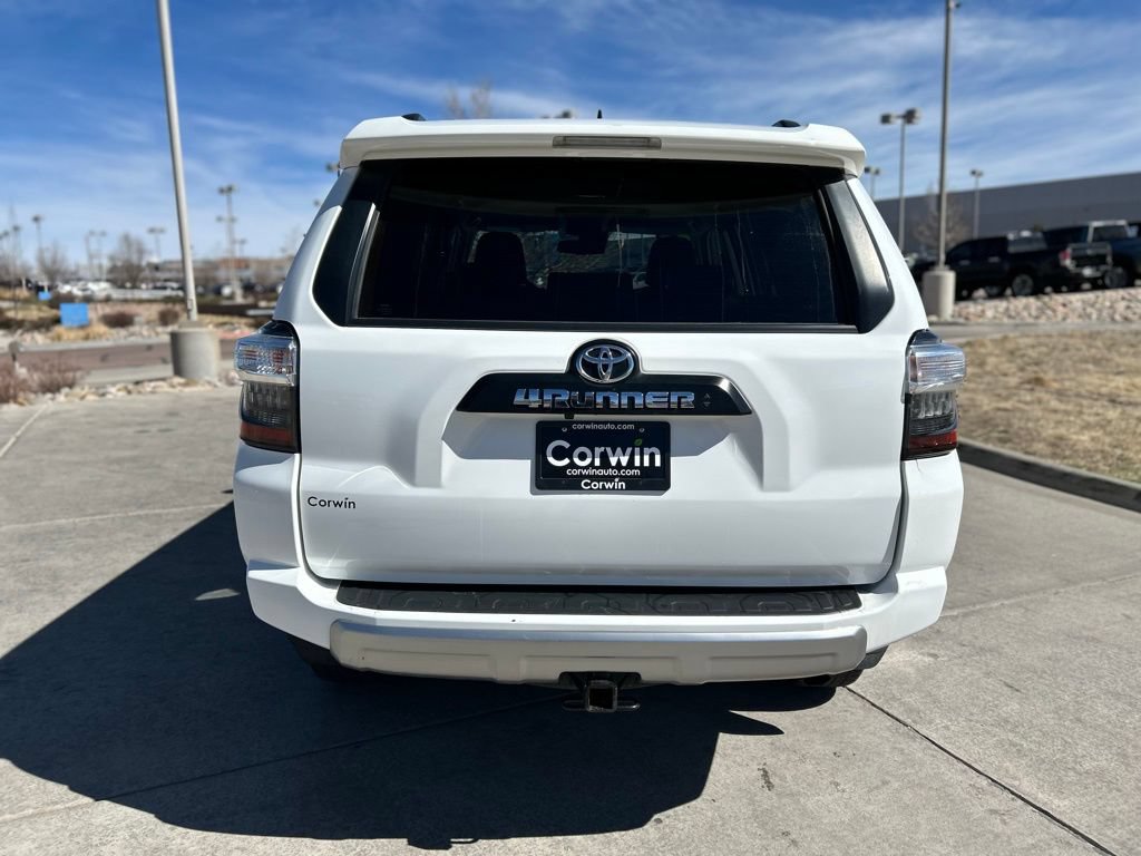 Used 2024 Toyota 4Runner TRD Off-Road Premium AWD/4WD image 8