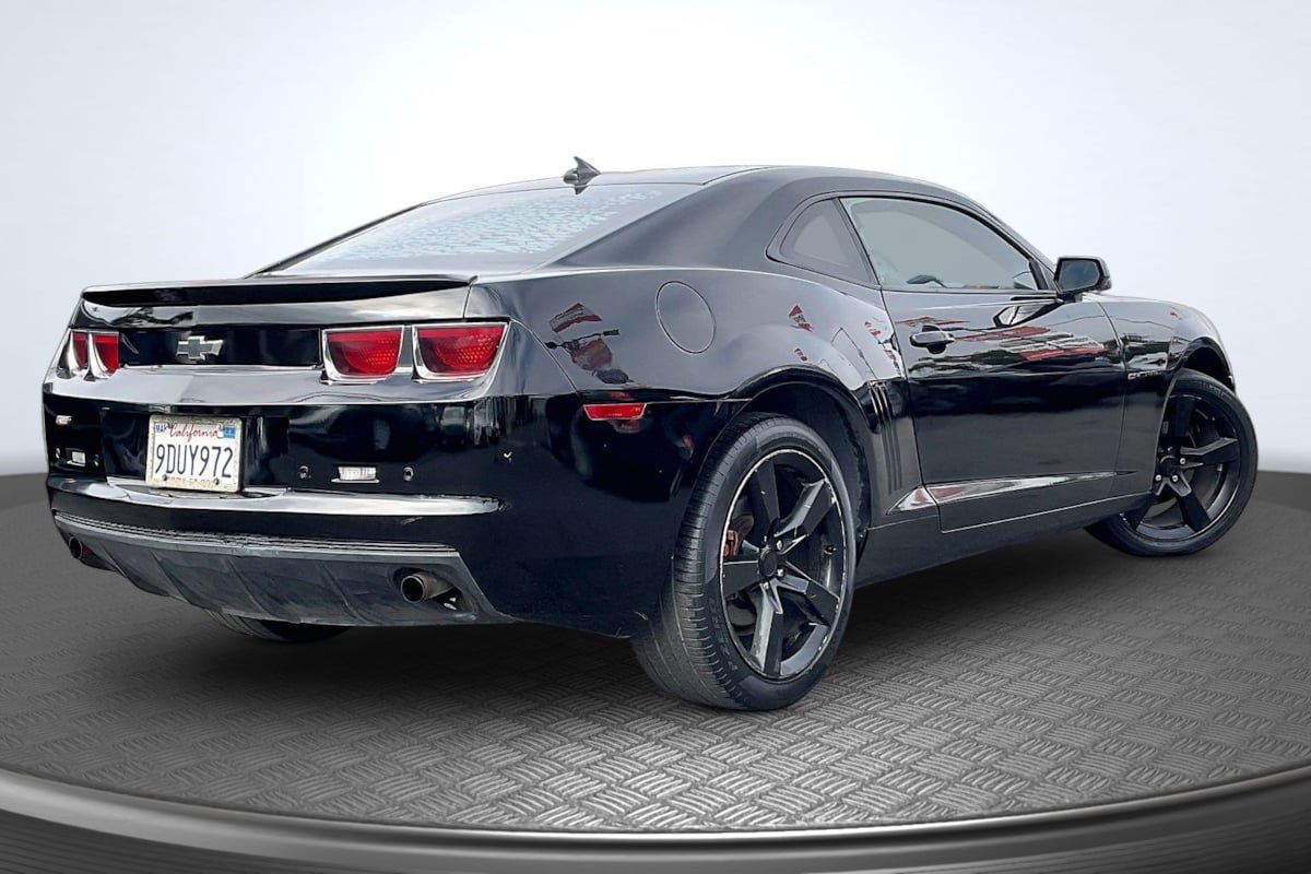 Used 2010 Chevrolet Camaro LT w/ RS Package RWD image 13