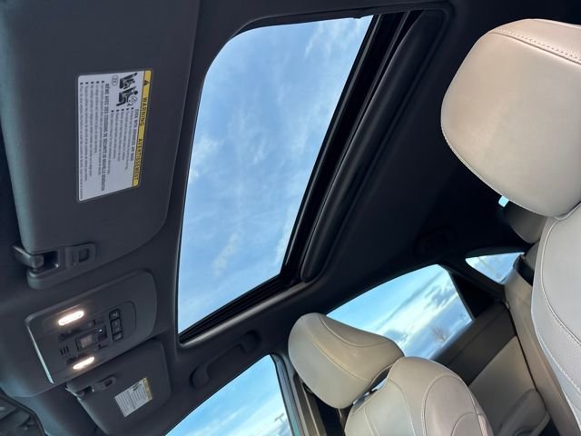 Used 2021 Toyota Avalon XLE image 21