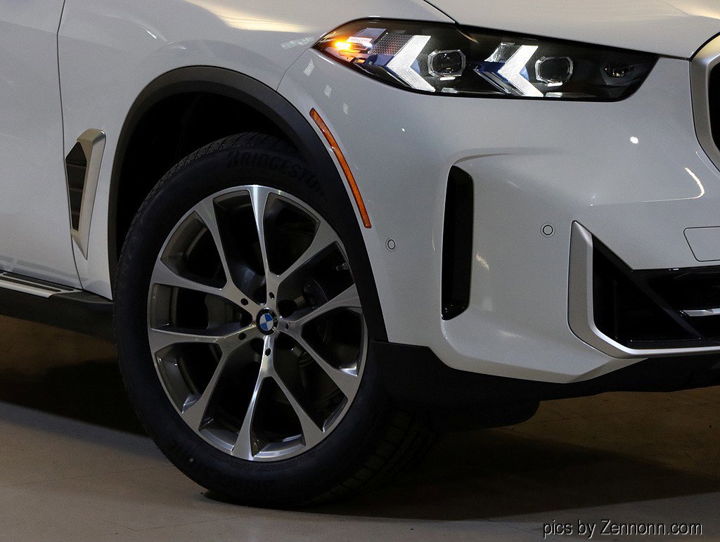 Used 2026 BMW X5 xDrive40i w/ Climate Comfort Package image 6