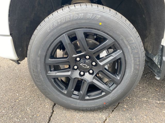 Certified 2024 Chevrolet Silverado 1500 Custom w/ Turbomax Blackout Package AWD/4WD image 19