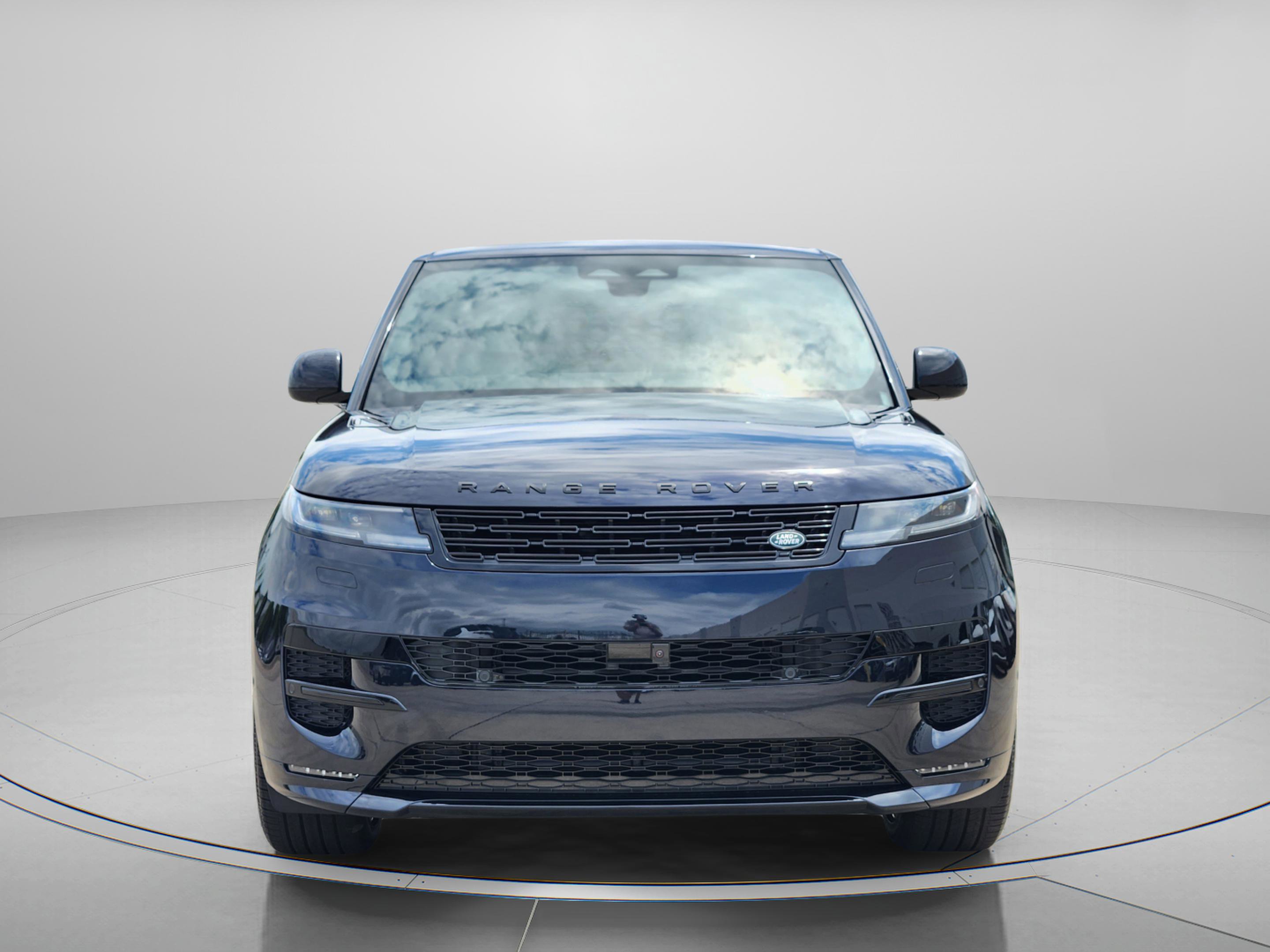 New 2026 Land Rover Range Rover Sport Dynamic SE AWD/4WD image 6