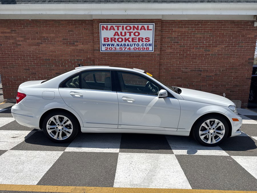 Used 2013 Mercedes-Benz C 300 Luxury image 2