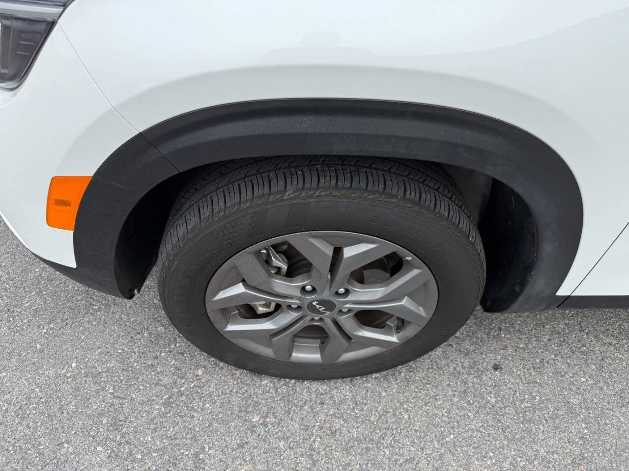 Used 2026 Kia Seltos LX AWD/4WD image 14