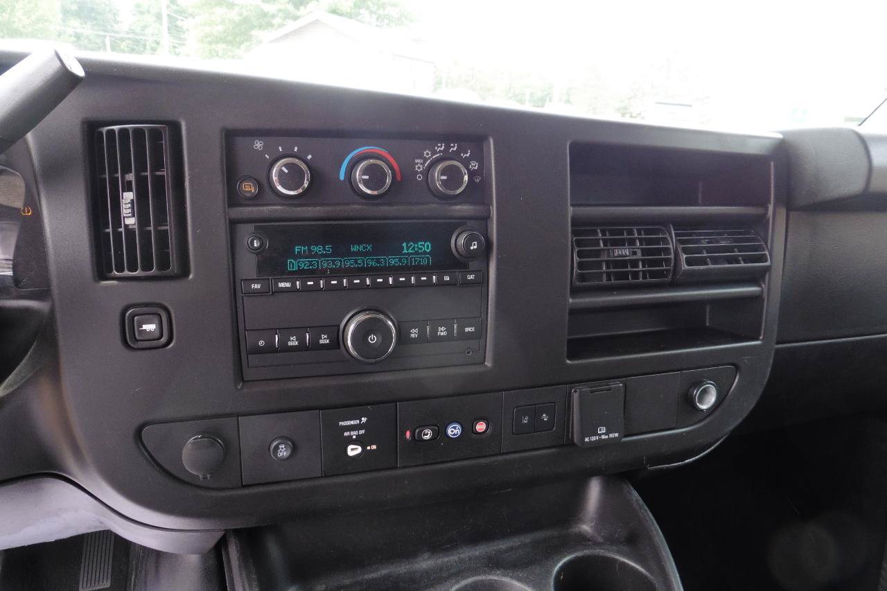 Used 2020 Chevrolet Express 3500 LT w/ LT Preferred Equipment Group RWD image 10