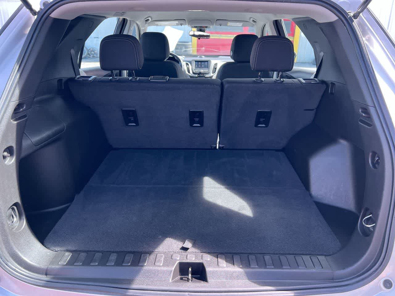 Used 2022 Chevrolet Equinox LS w/ Driver Confidence II Package AWD/4WD image 25