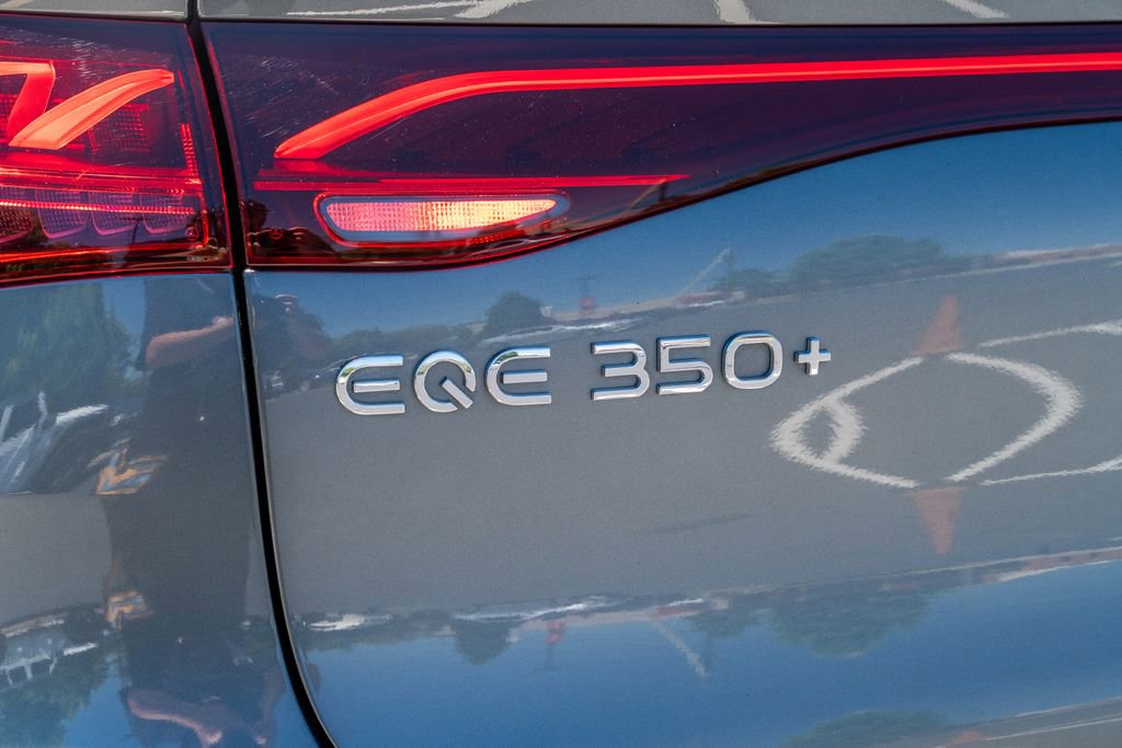 Used 2023 Mercedes-Benz EQE 350+ SUV w/ Exclusive Trim Package image 21